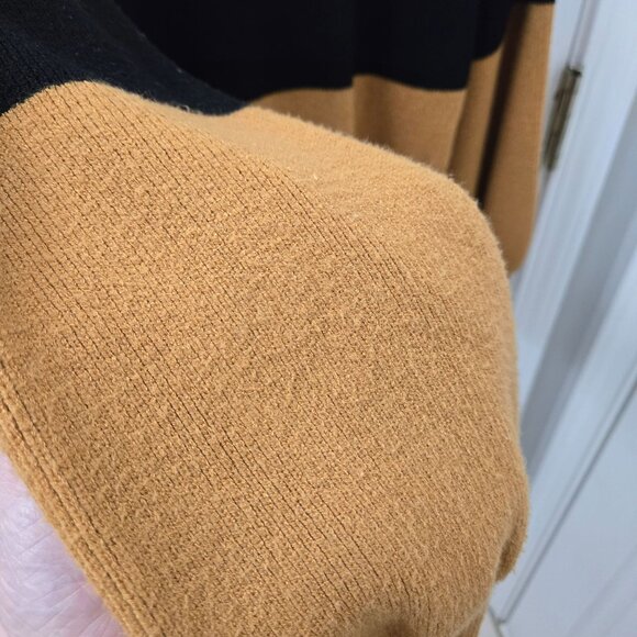 Dress Forum Sweater Womens Small Black Tan Colorblock Stripes Minimalist Casual - Picture 8 of 8